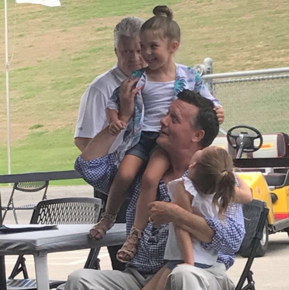 Meet your Posher, Stephanie l - Picture 3 of 8